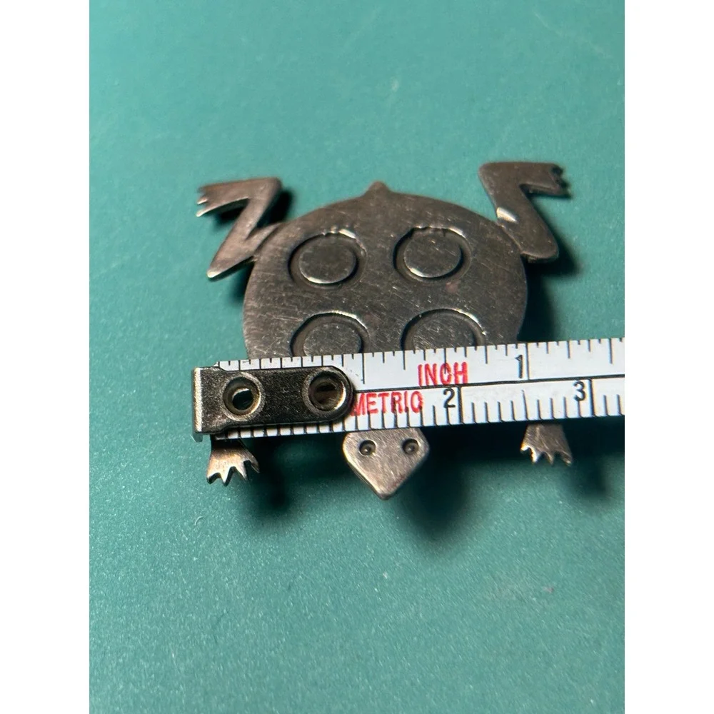 Vintage Navajo Sandcast Sterling Silver Frog pin, Mid-20th Century Signed Thomas